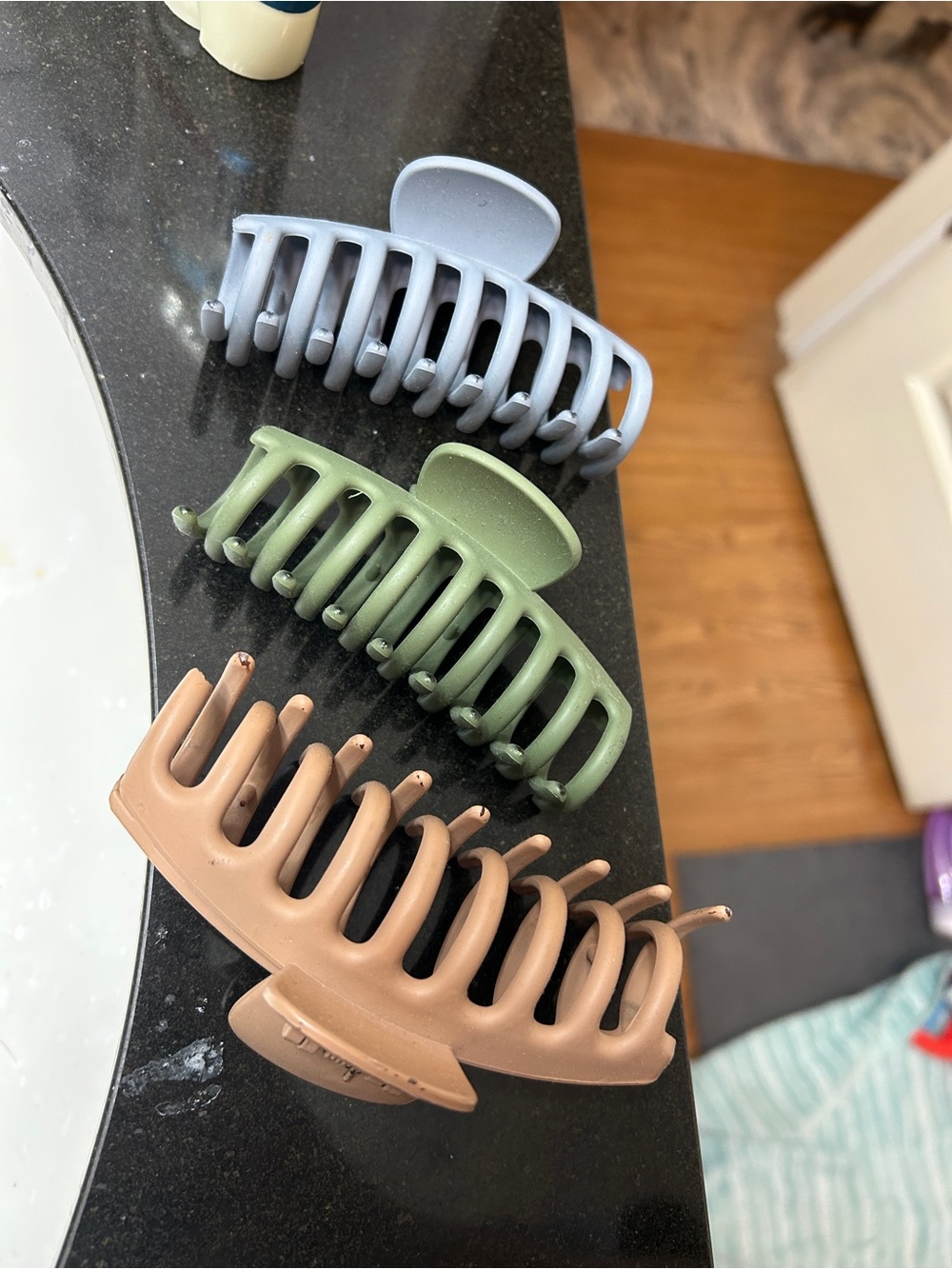 Amazon Matte Hair Claw Clips in Light Blue, Sage Green, and Taupe